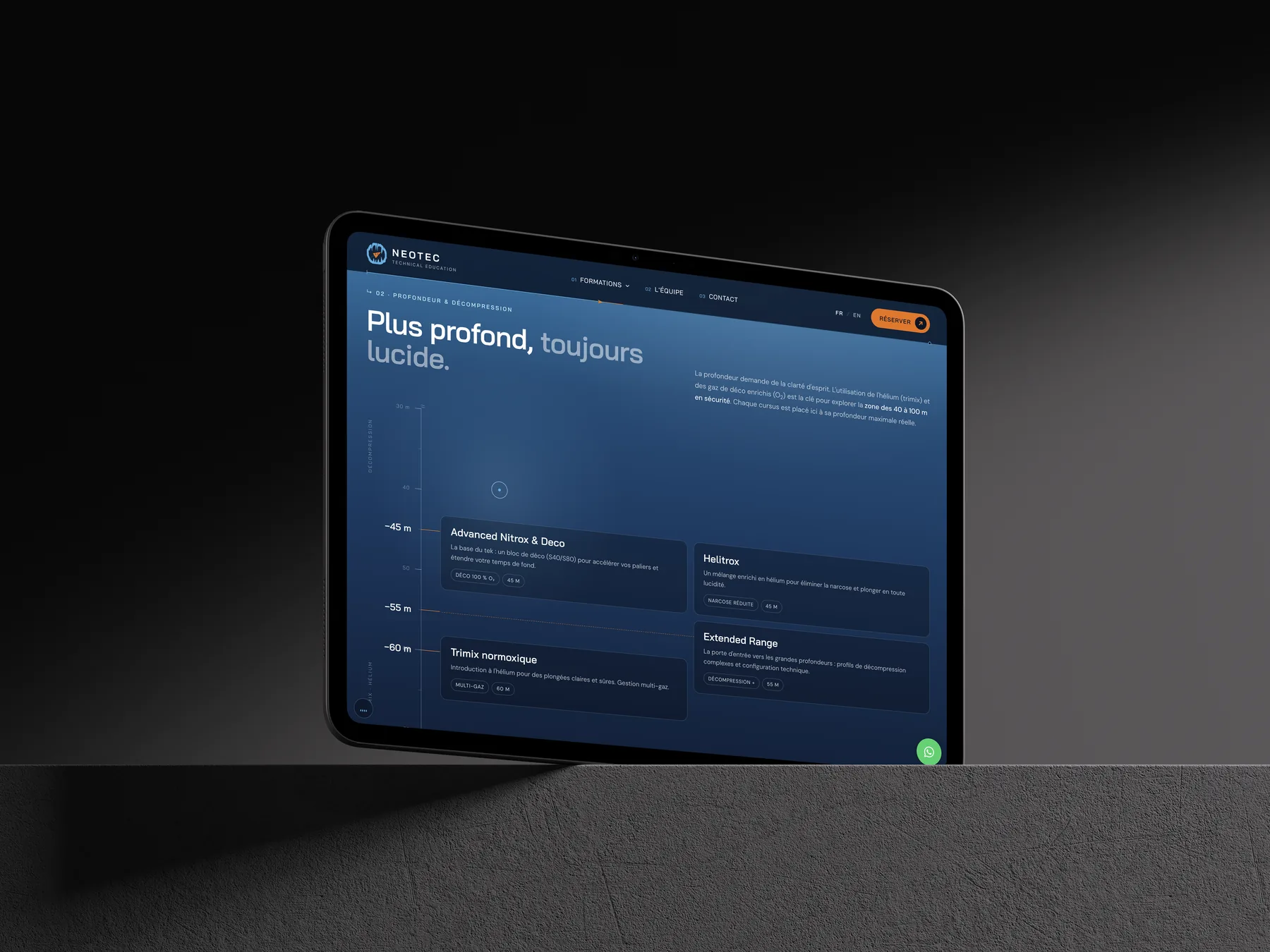 Neotec technical diving page on a laptop: “Plus profond, toujours lucide”