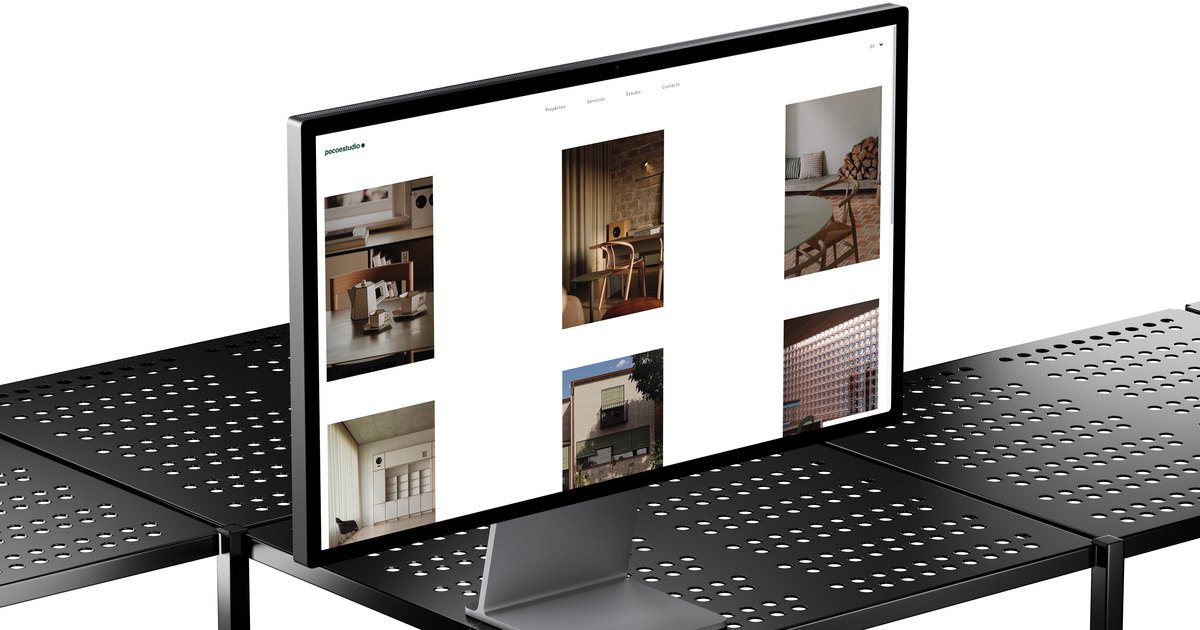 Web de pocoestudio en una pantalla